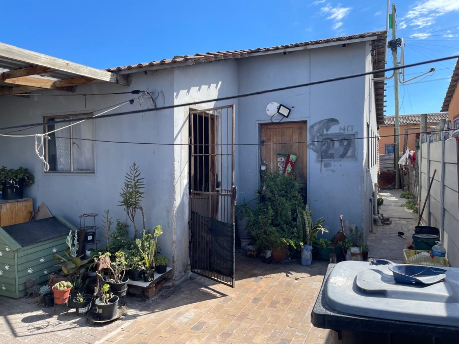 2 Bedroom Property for Sale in Delft Western Cape